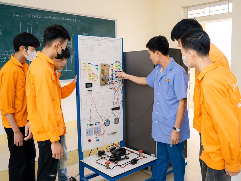 Top 5 Trường Dạy Nghề Điện Nước Uy Tín Ở Miền Trung 2