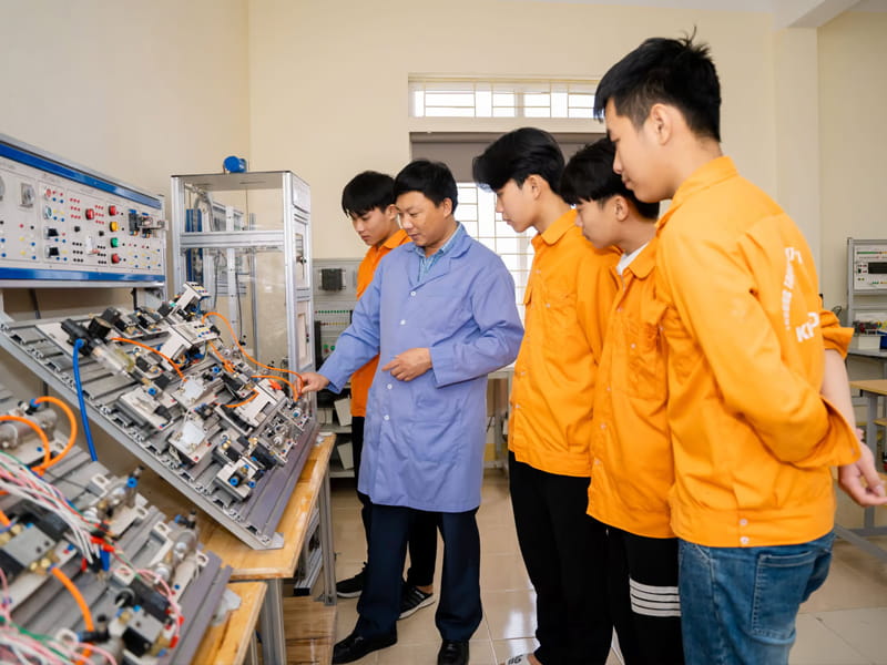 Top 5 Trường Dạy Nghề Điện Nước Uy Tín Ở Miền Trung 1