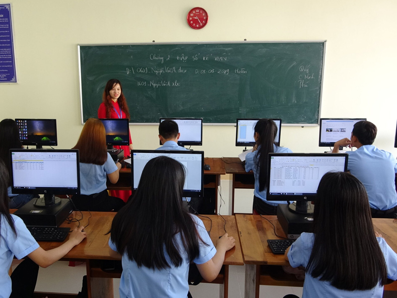 Trường Nào Dạy Nghề Kế Toán Doanh Nghiệp Tốt Nhất Tại Nghệ An? 3