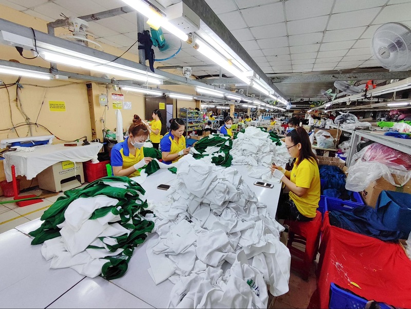 Bảng giá may đồng phục theo yêu cầu tại Phường Phú Định 19